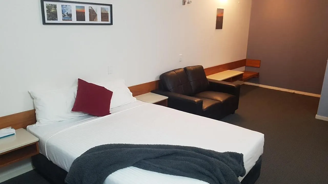 Ayr Traveller'S Motel