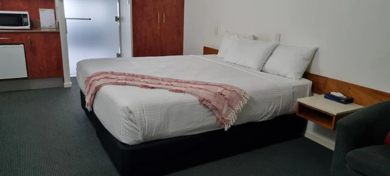 Ayr Traveller'S Motel